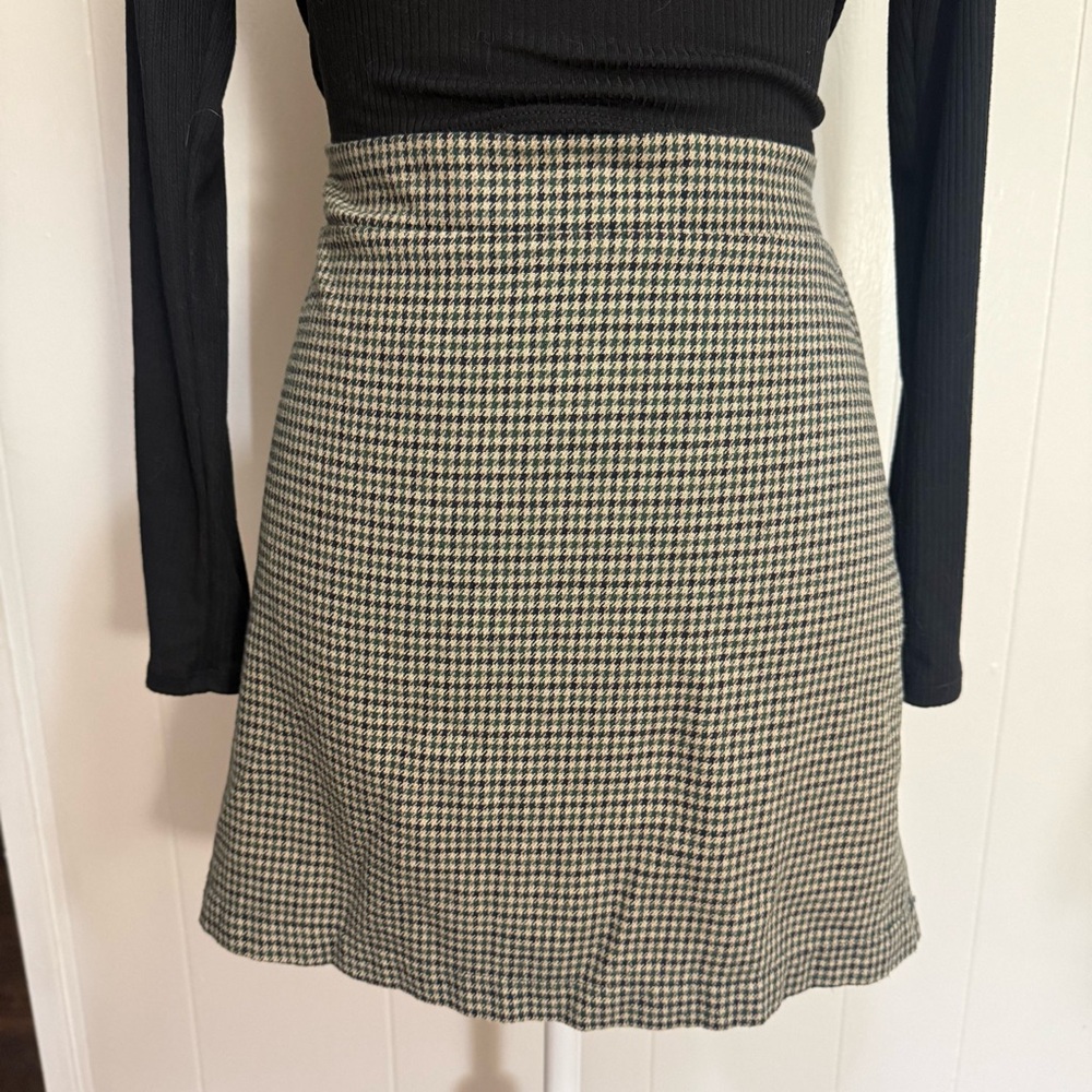 American Eagle Houndstooth A-Line Skirt
